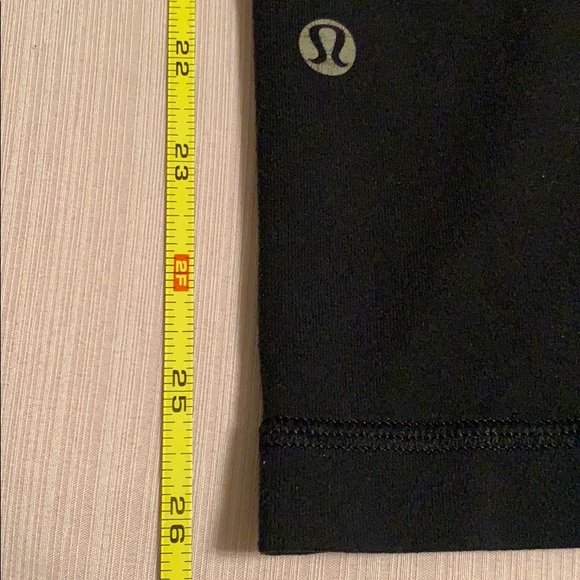 Lululemon yoga pants - Picture 6 of 7